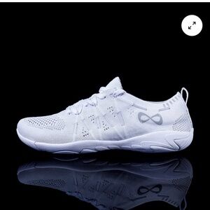 Nfinity - Flyte Cheer Shoes (Size 8.5)